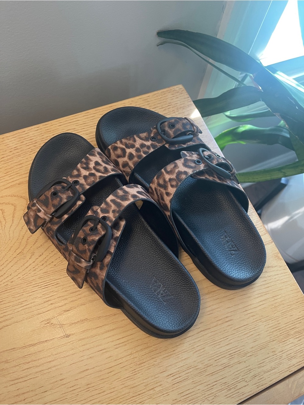 Zara Leopard Print Double Buckle Slide Sandals - Picture 2 of 4